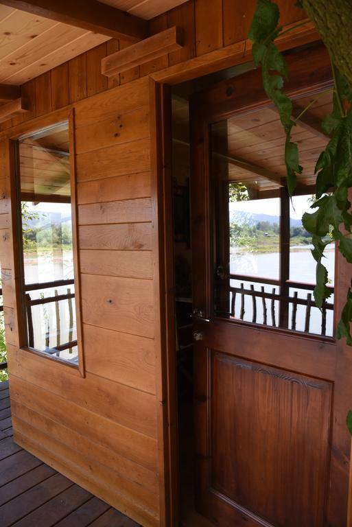 Holiday Home Kucica Na Drvetu Баня-Ковиляча Экстерьер фото
