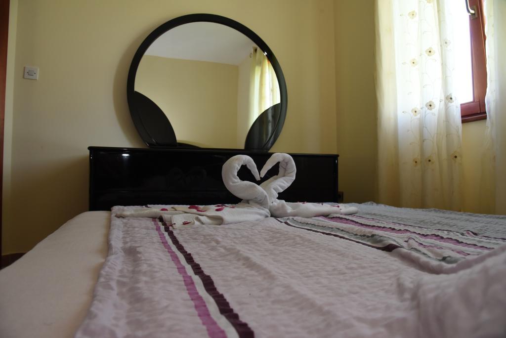 Holiday Home Kucica Na Drvetu Баня-Ковиляча Экстерьер фото